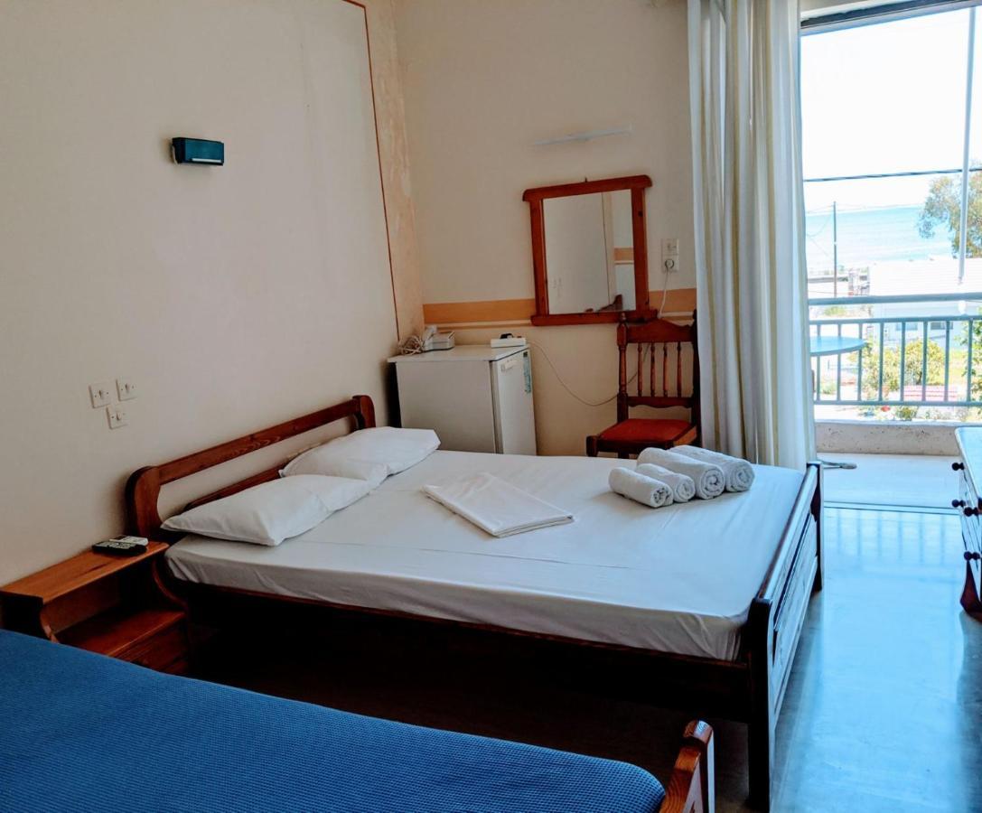 Hotel Ionio Katakolo Exterior foto